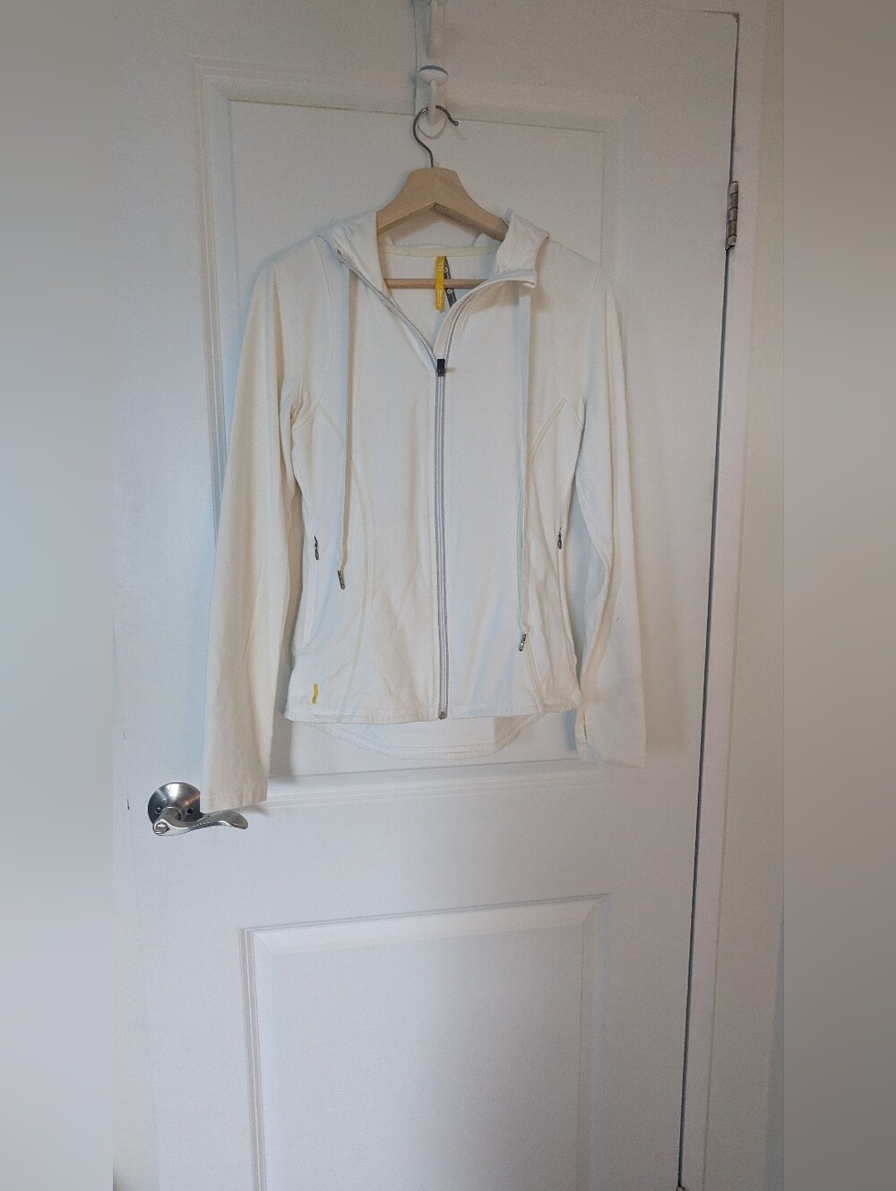 Lole White Active Zip-Up Hoodie with Hood & Thumbholes — Size 3